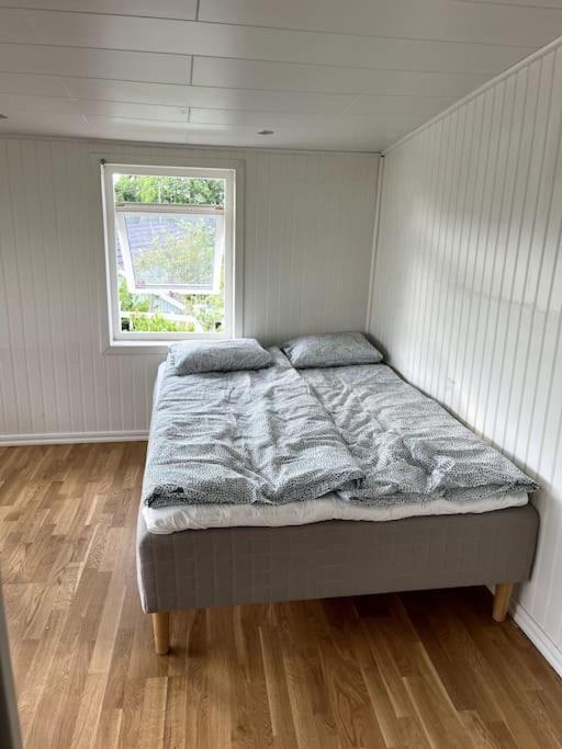 Mysigt Hus Med Natur & Jacuzzi I Olofstorp Göteborg Eksteriør billede