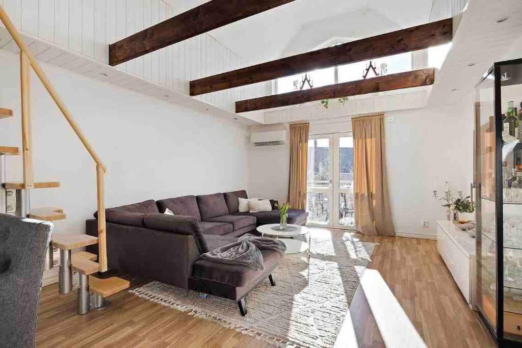 Mysigt Hus Med Natur & Jacuzzi I Olofstorp Göteborg Eksteriør billede
